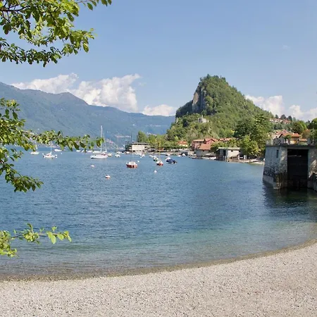 Apartment Sleeps 6 Pool Castelveccana