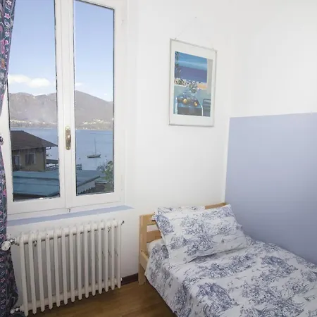 Apartment Sleeps 6 Pool Castelveccana